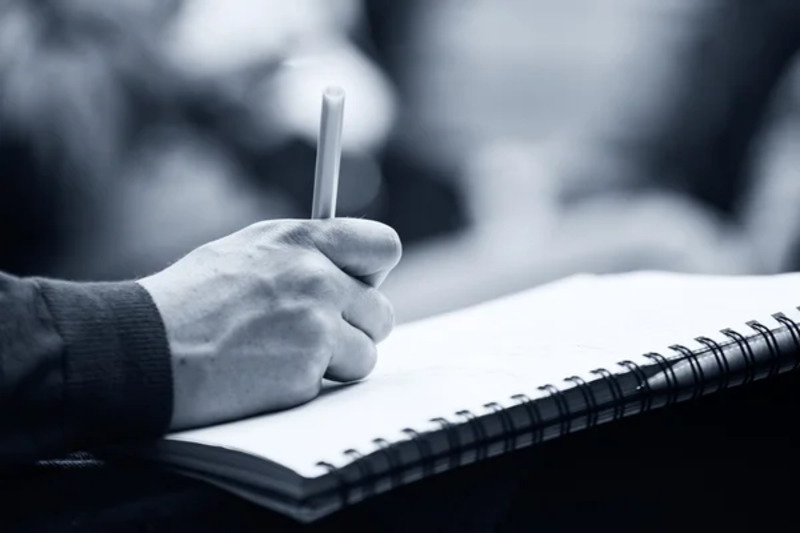 Reasons Human-Like Writing Depends on More Than Grammar