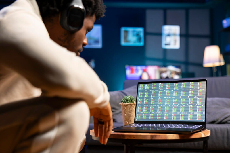 Why Sports Odds Change Before a Match Begins