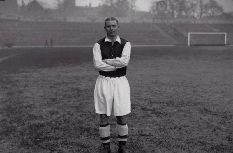 Cliff Bastin
